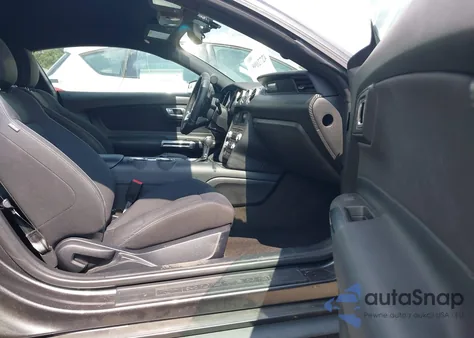 2018 Ford Mustang Ecoboost z USA, uszkodzony, nr VIN 1FA6P8TH8J5176892